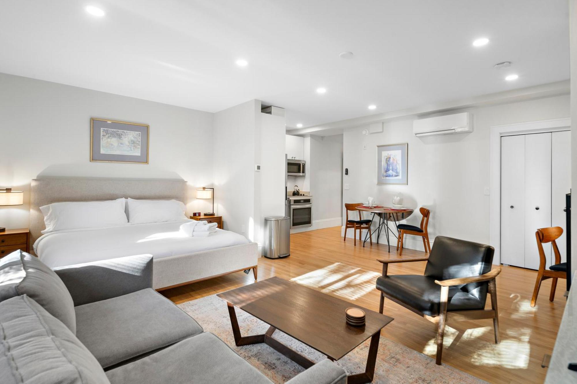 Charlesgate Suites ボストン エクステリア 写真