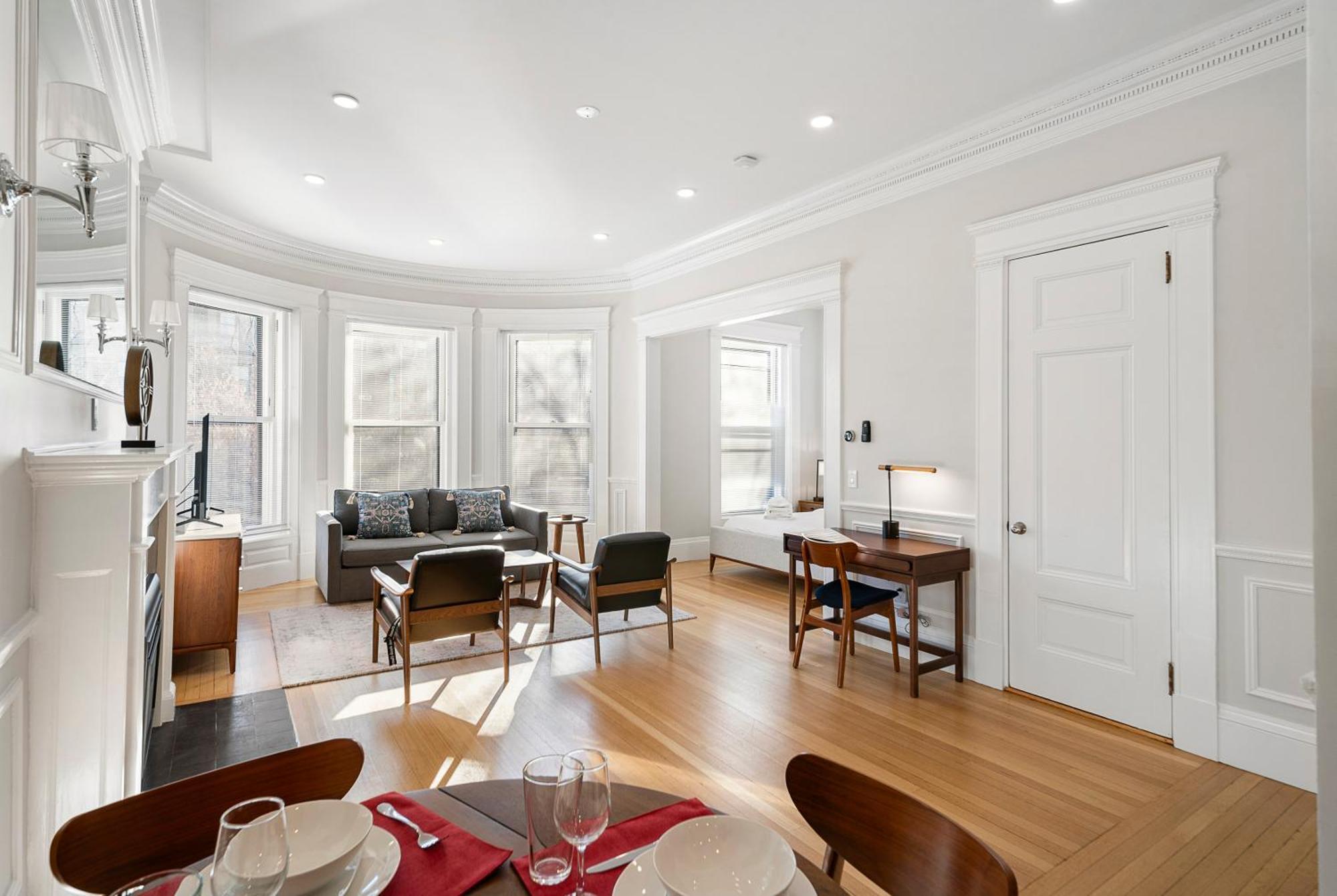 Charlesgate Suites ボストン エクステリア 写真