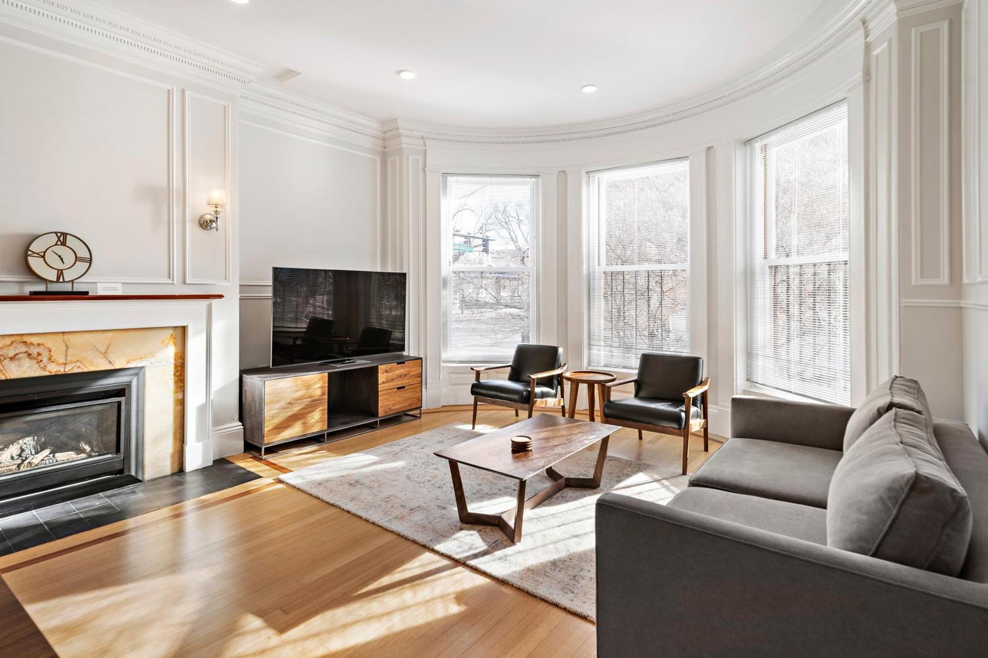 Charlesgate Suites ボストン エクステリア 写真